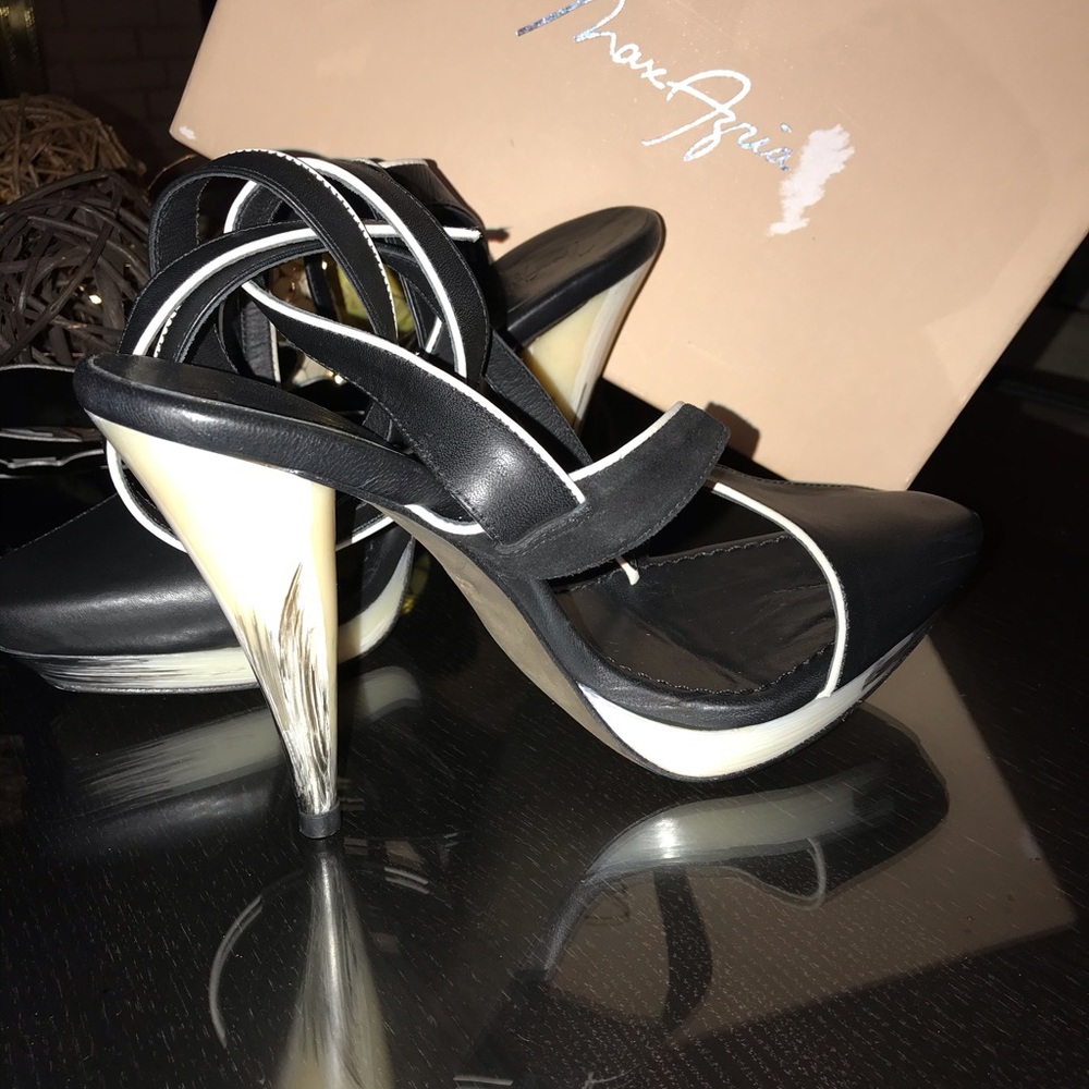 BCBG Max Azria